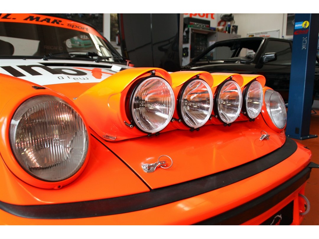 Porta_Fari_da_Cofano_Porsche_911_PF24 (1)